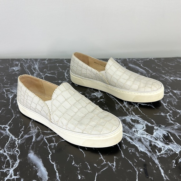 STUART WEITZMAN Light Gray Leather Croc Embossed Casual Shoe - Picture 7 of 10